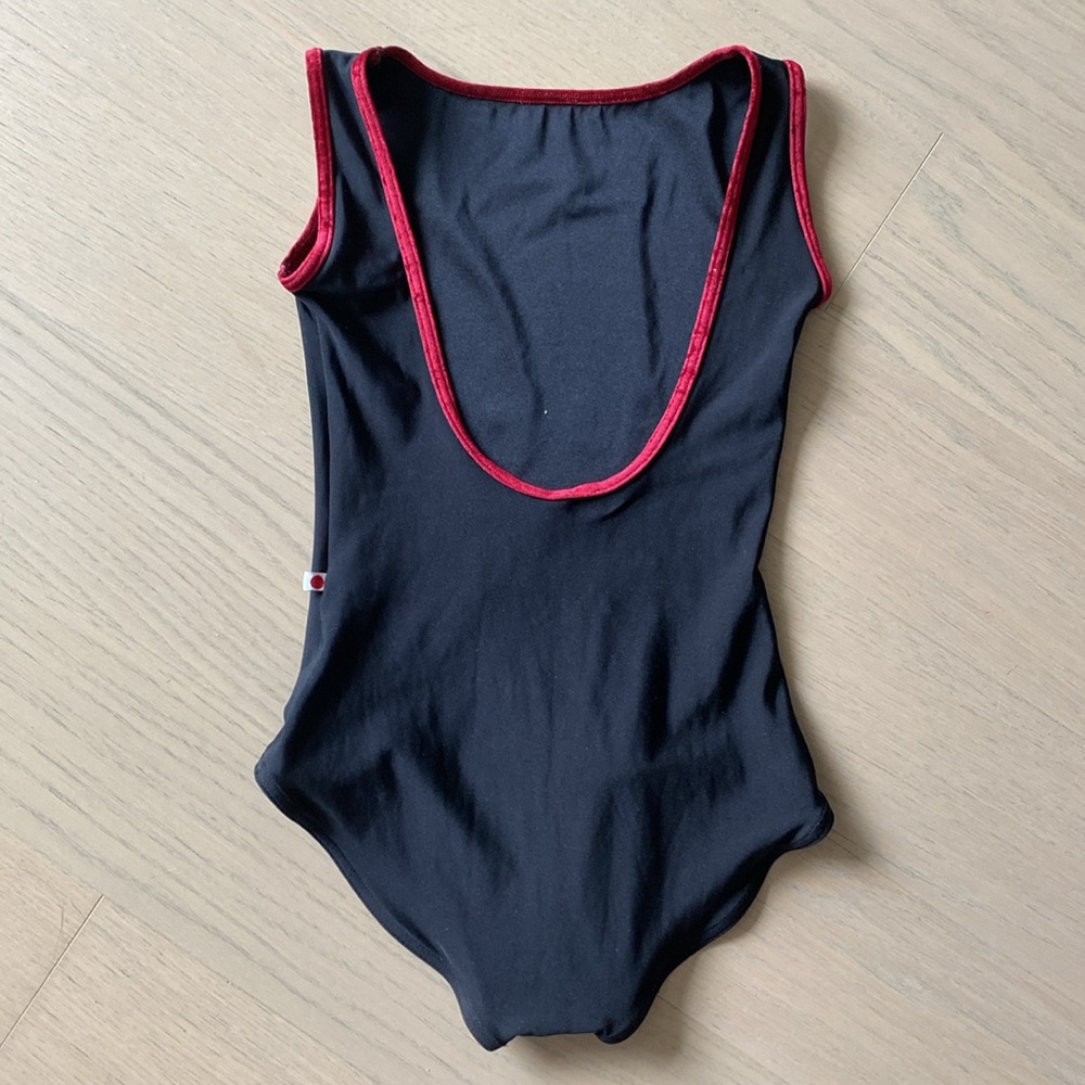 Yumiko Black+Red Velvet - Picture 2 of 4
